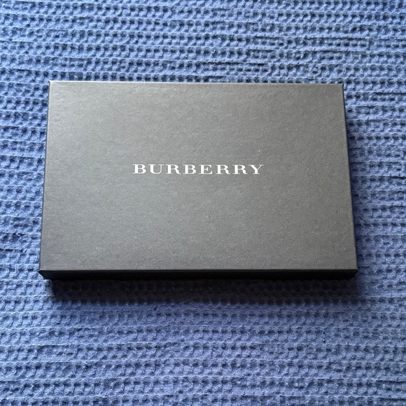 Burberry Handkerchief Gift Set of 2, New in Box - Picture 2 of 2